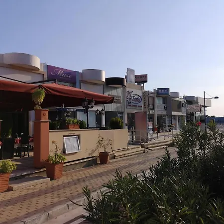 Διαμέρισμα Super 2 Bed Opposite The Beach Λεμεσός